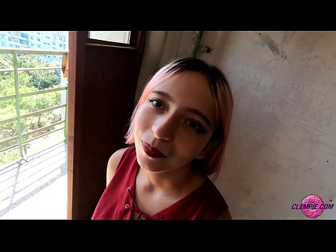 ❤️ Studint Sensual sûget in frjemdling yn 'e bûtenwrâld - Cum op syn gesicht Seksfideo by ús fy.vanalize.ru ️❤